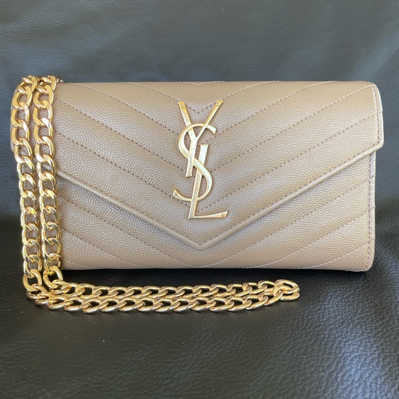 Saint Laurent Beige Cassandra Crossbody wallet with Gold Chain - Picture 9 of 14